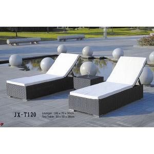 Rattan Furniture Outdoor Beach Garden Sun Lounge with Mini Table