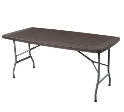 2022 Popular Brown Rattan Indoor-Outdoor Plastic Folding Table