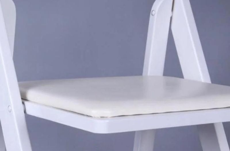 Hot Selling Ergonomic Office Fold out Antique Fruitwood Wooden Single Deck Chair Folding Chairs Wood Folding Wedding Chair