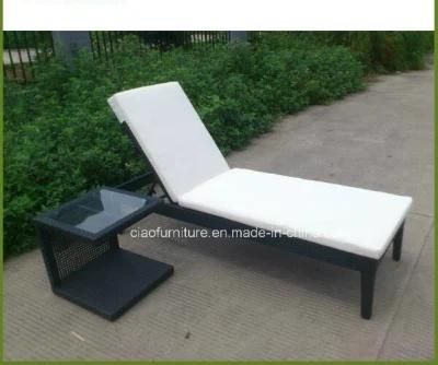 Leisure Rattan Furniture Outdoor Poolside Wicker Chaise Lounge (CF698)