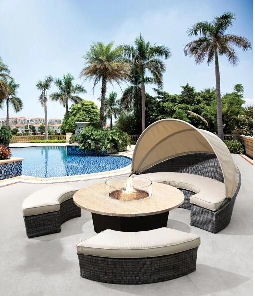 Round Sunbed Rattan Garden Canopy Daybed with Waterproof Seat Cushion for Outdoor Use