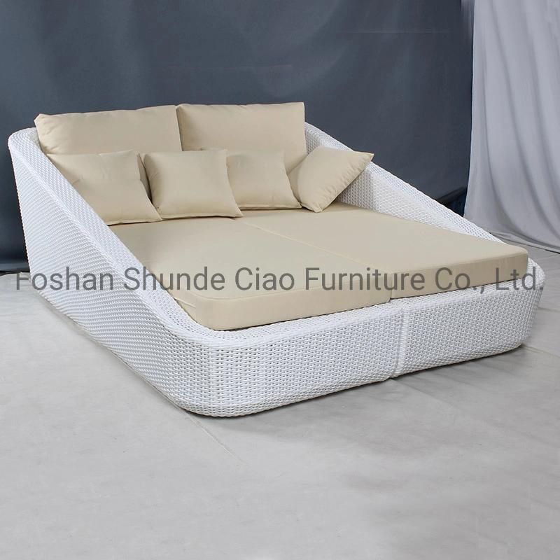 Outdoor Garden Wicker Furniture Square Sun Lounge Patio Rattan Daybed