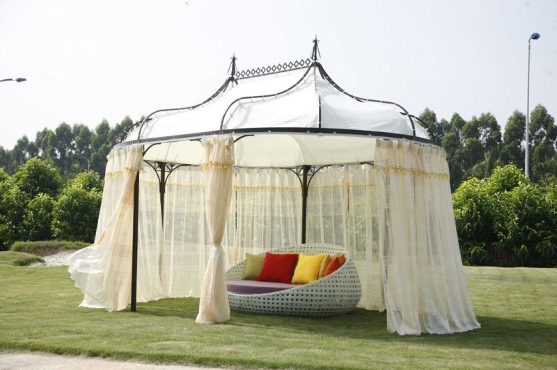 Modern Customize Darwin Foshan Swinging Daybed Rattan Outdoor Bed Garden Furniture in China