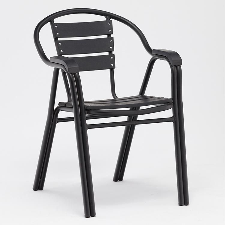 Guiren Hot-Selling Plastic Wood Aluminum Outdoor Dining Set