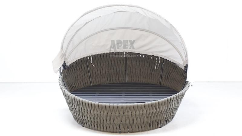 Hotel Pool Rattan Outdoor Furniture Sunbed Daybed with Sunshade Cover