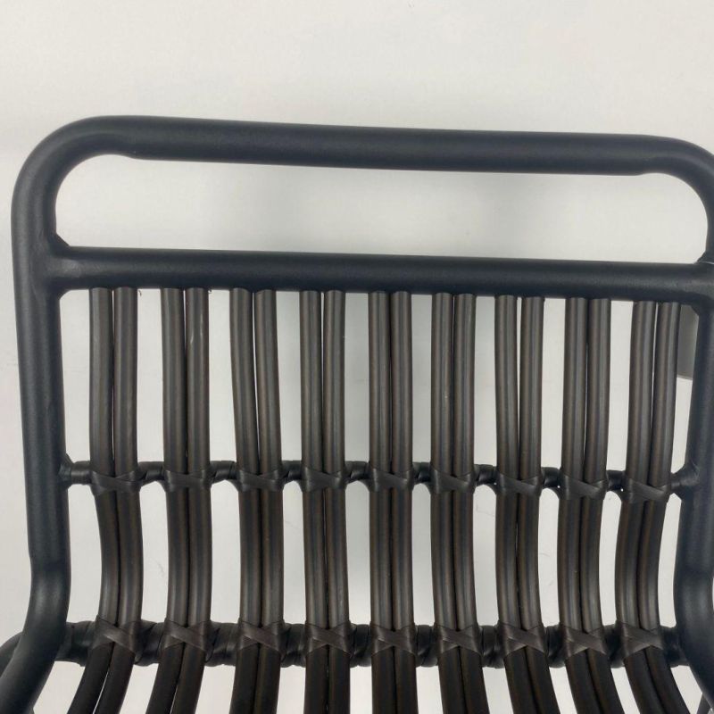 Modern Look Aluminum Wicker Weaving Bistro Chair with Armrest