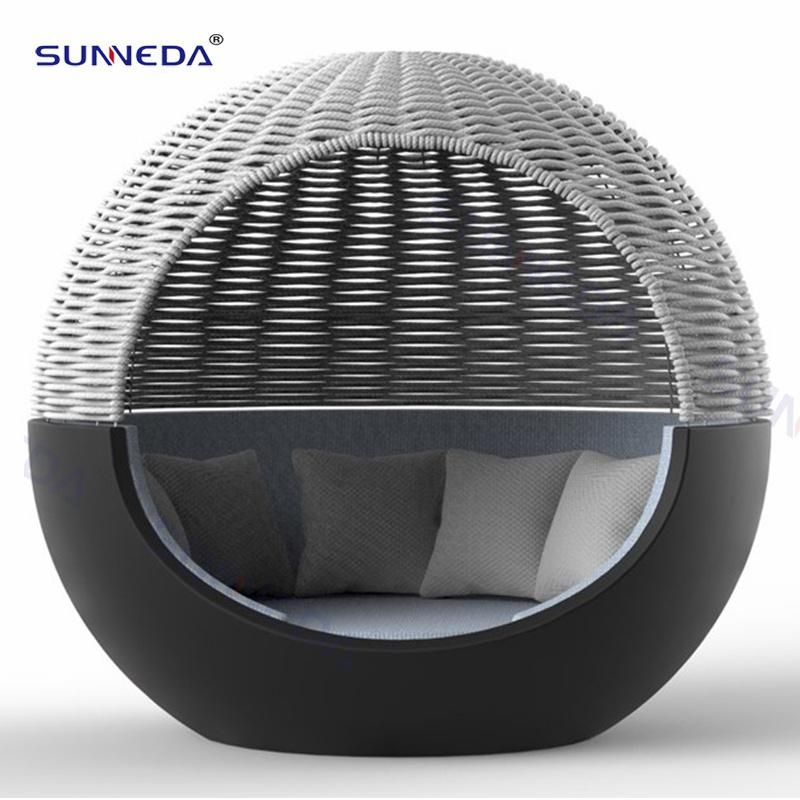 Commerical Outdoor Furniture Large Space Rattan Daybed with Canopy Leisure Daybed
