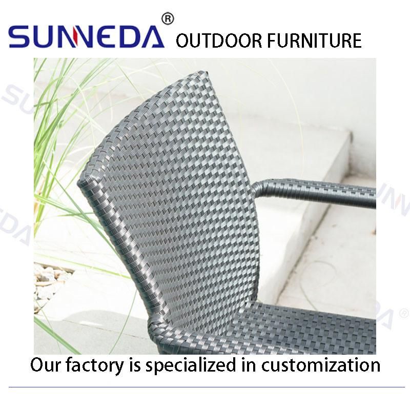 Patio Table Can Be Inserted Into The Sun Umbrella with Kd Structure