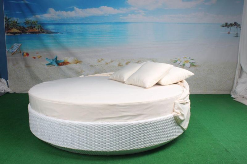 Leisure Double Round Rattan Day Bed Outdoor Furniture with Canopy