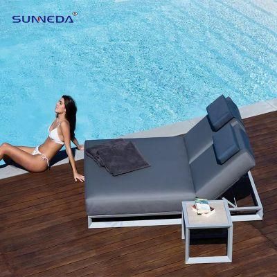 Hotel Patio Pool Outdoor Aluminum Alloy Bed with Side Table