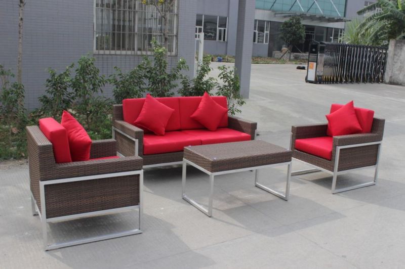 Elegant Rattan Outdoor Furniture Cozy Patio Wicker Sofa (CF965)