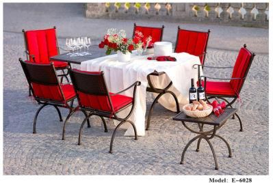 Red Green Blue Cushion Matched Cast Dining Furniture Sets Bistro and Patio Cast Chairs and Table
