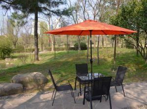 Steel Summer Outdoor Market Middle Pole Garden Parasol in Stock