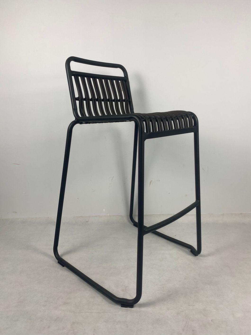 Modern Look Aluminum Wicker Weaving Bistro Chair with Armrest