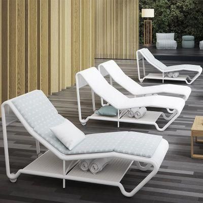 Simple Style Beach Sun Lounge with Durable Aluminum Frame