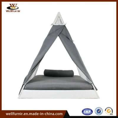 2018 Well Furnir Outdoor Triangle Daybed with Waterproof Curtain (WF050048)