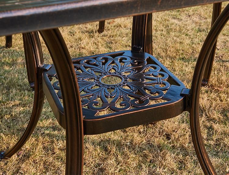 Nwe Style Luxury Outdoor Metal Furniture Garden Table and Chair Sets for Restaurant