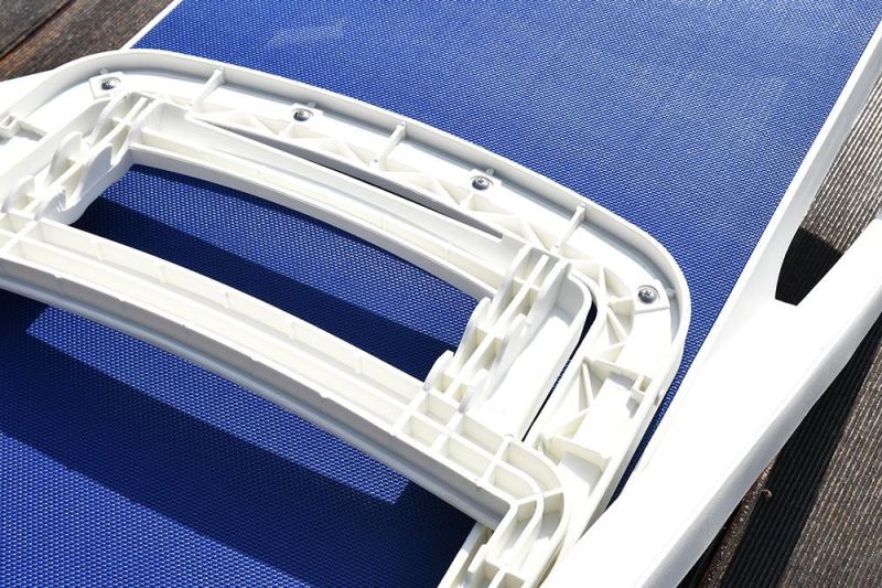 Hot Sale Swimming Pool Beach Chair Plastic Sun Lounger with Handrail (ES1812257)