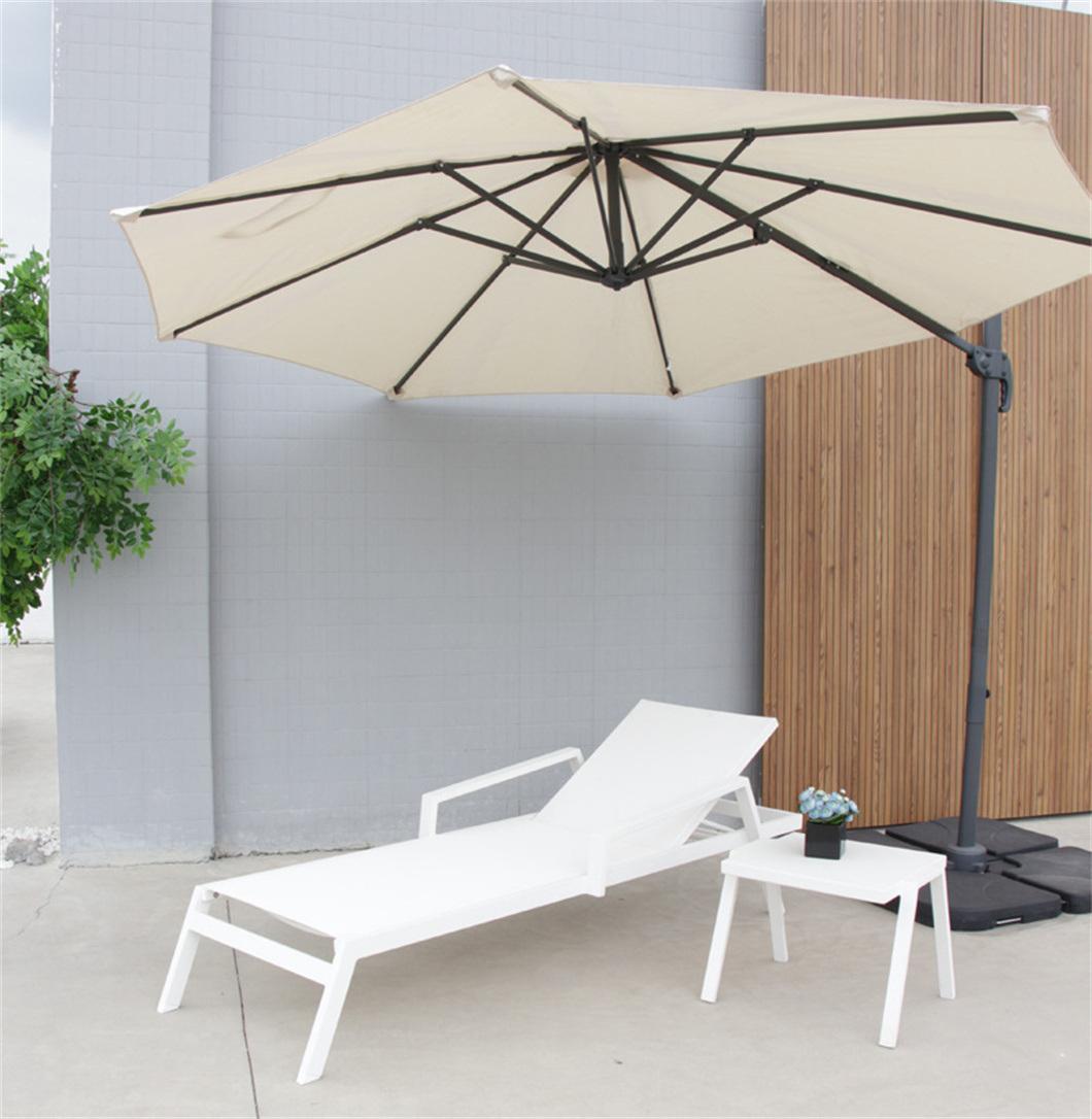 Modern Casual and Comfortable Outdoor Chaise Lounge