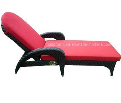 Modern Style Outdoor Garden Rattan Lounger