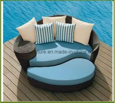 Morden Design Outdoor Pool Side Rattan Daybed with Ottoman (FL-015)