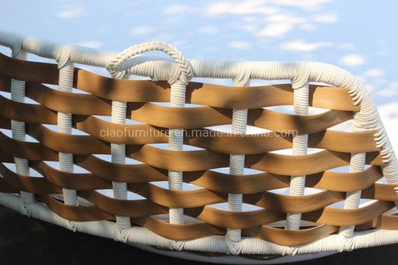 Leisure Hanging Yellow PE Rattan Round Rotating Bed Outdoor Furniture
