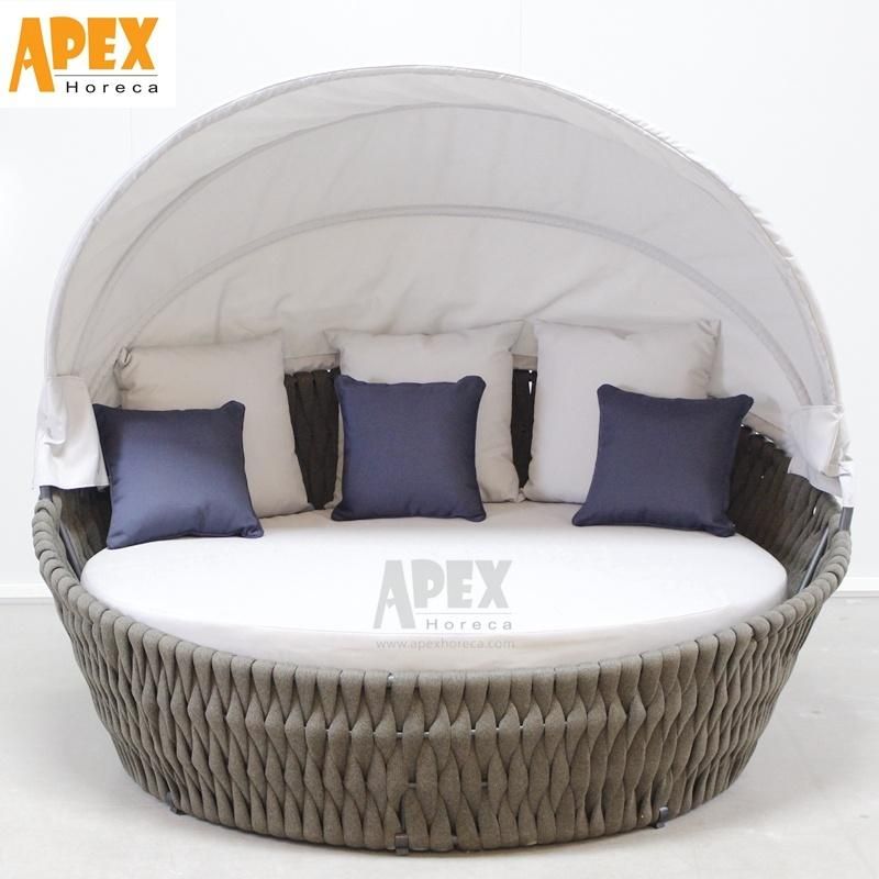 Hotel Pool Rattan Outdoor Furniture Sunbed Daybed with Sunshade Cover