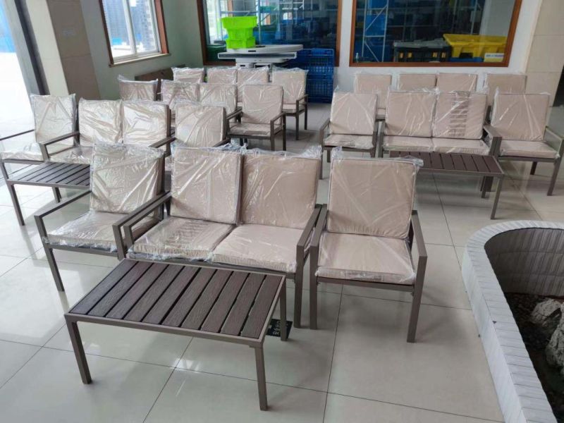 Plastic Patio Wood Grain Coffee Sets in 4 Seater in 1 Converstation Sets in Wooden Furniture Garden Outdoor Camping Patio Hotel Used for Camping Leisure Sofa