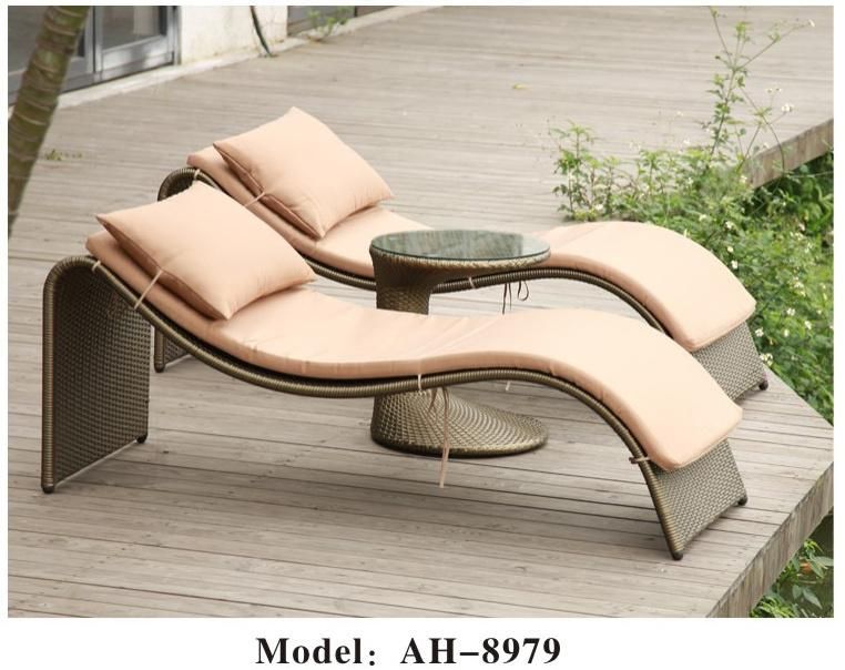 Modern Stylish Luxury Rattan Wicker Sun Lounger Outdoor Chaise Lounge for Sale