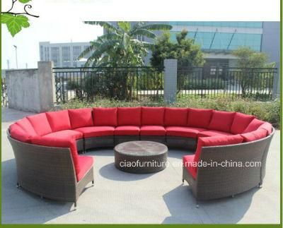 Modern Hotel Outdoor Furniture Rattan/Wicker Round Sofa with Table