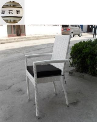 Outdoor Garden Furniture Black and White Single Simple Rattan Chair