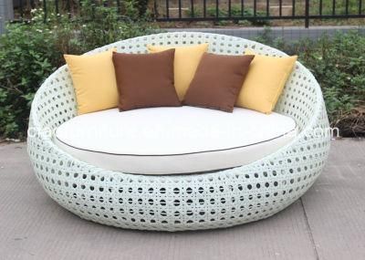 Special Weaving Outdoor Plastic Rattan Sun Bed S-3056