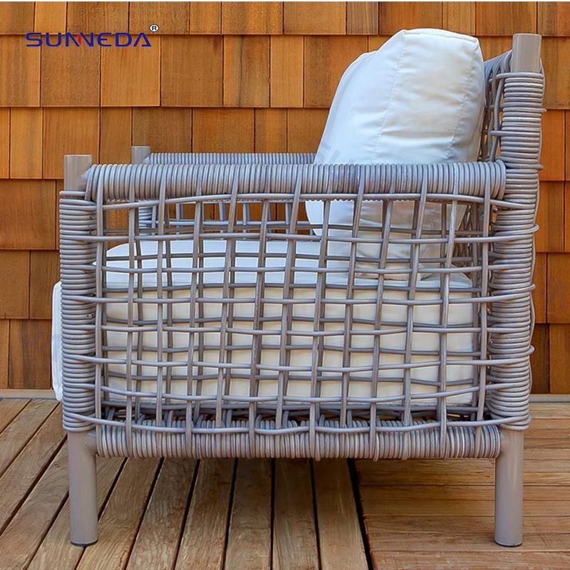 Modern Design Patio Commercial Outdoor Furniture Table and Chairs Set