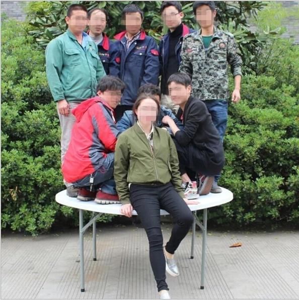Wholesale Outdoor Furniture Portable Foldable HDPE Round Plastic Folding Table