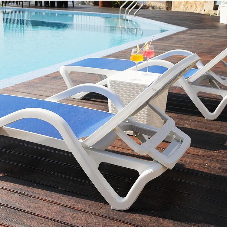 Hot Sale Swimming Pool Beach Chair Plastic Sun Lounger with Handrail (ES1812257)