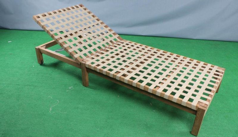 Adjustable Poolside Leisure Teakwood Sun Lounger Outdoor Furniture with Wheels