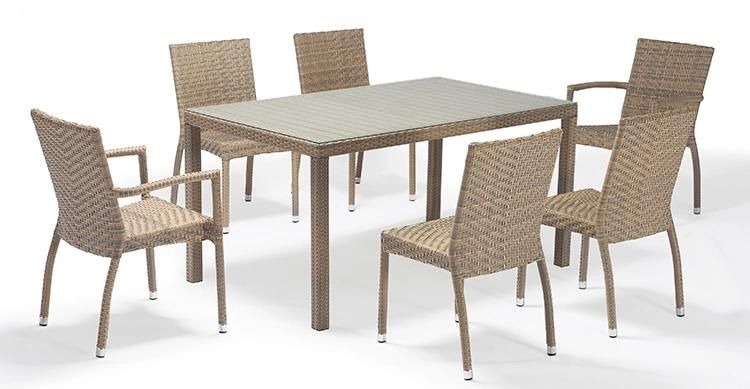 Factory Direct Sale Rattan Outdoor Dining Table Furniture Set