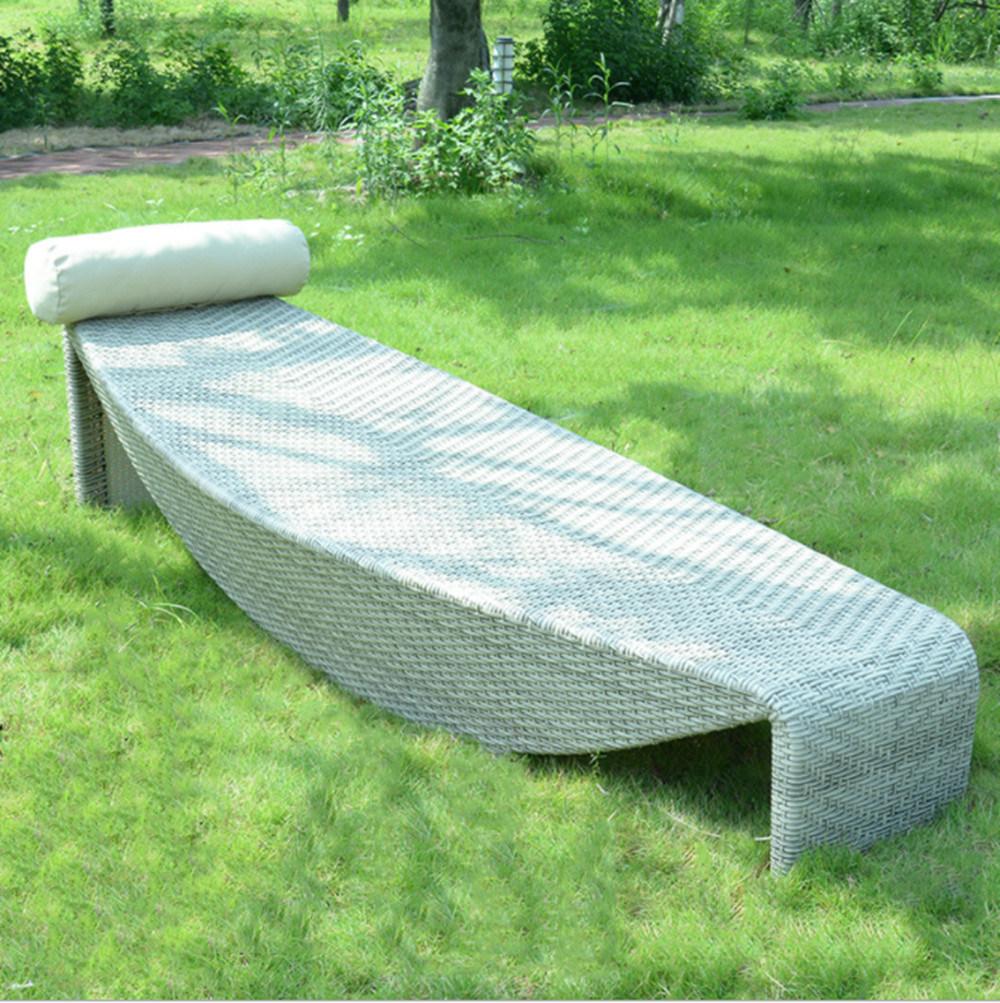 PE Rattan Outdoor Chaise Lounge Day Bed Sunbed Outdoor Furniture