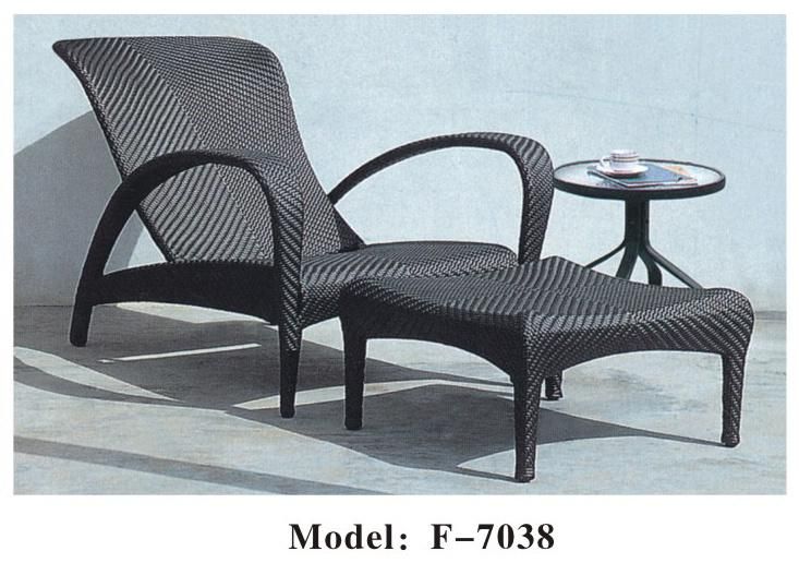 Outdoor Patio Chaise Lounge with Cushion Modern Adjustable Pool Lounge Furniture All-Weather PE Wicker Rattan Backrest Patio Lounger for Beach, Porch, Yard 1PC