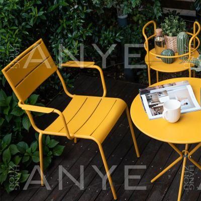 Outdoor Modern Garden Furniture Rust Resistant Steel 3 Leg Tea Table Round Folding Table