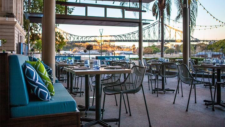 Top Quality Waterproof Project Customized Wicker Stackable Outdoor Cafe Chairs