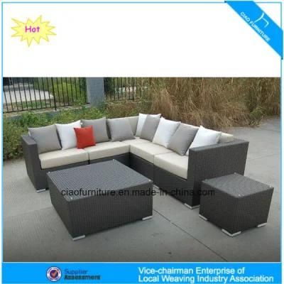 Elegant Rattan Furniture Outdoor Cozy Wicker Sofa with Table