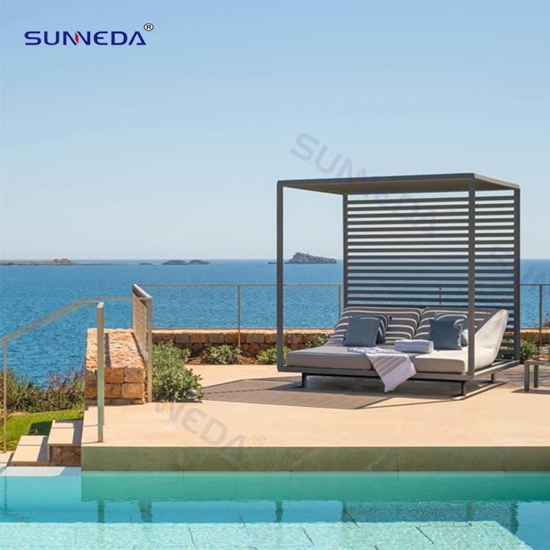 Top Selling Lounge All Weather Beach Daybed with Canopy