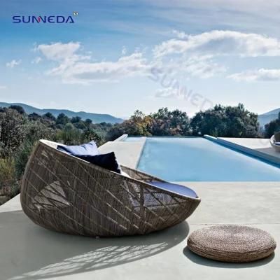 Italian Style Durable Leisure Waterproof Customize Commercial Outdoor Daybed Furniture