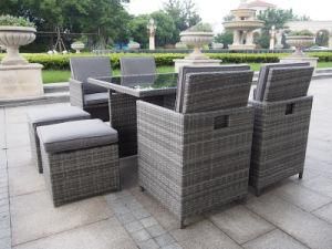 Outdoor Rattan Hotel Dining Shrinkable Set Table with Four Chairs