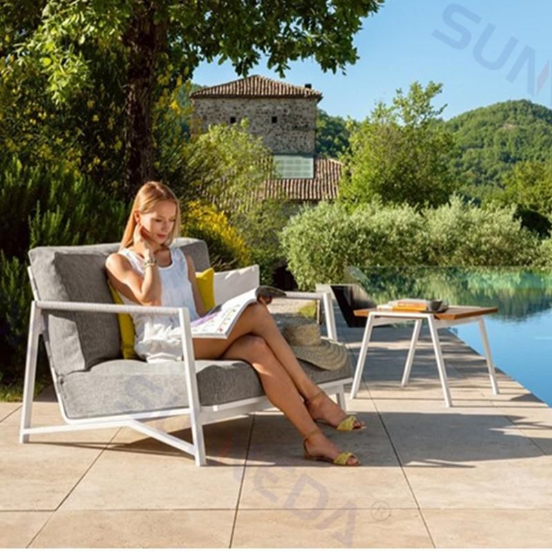 New Design Style Studio Patio Courtyard Lawn Outdoor Sofa Set