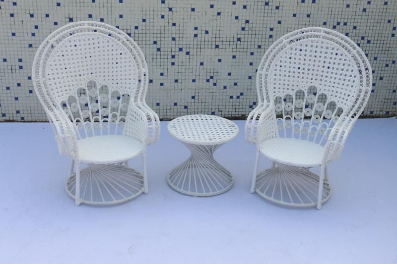 Garden Outdoor Furniture New Rattan Portable Outdoor Chair and Table Set