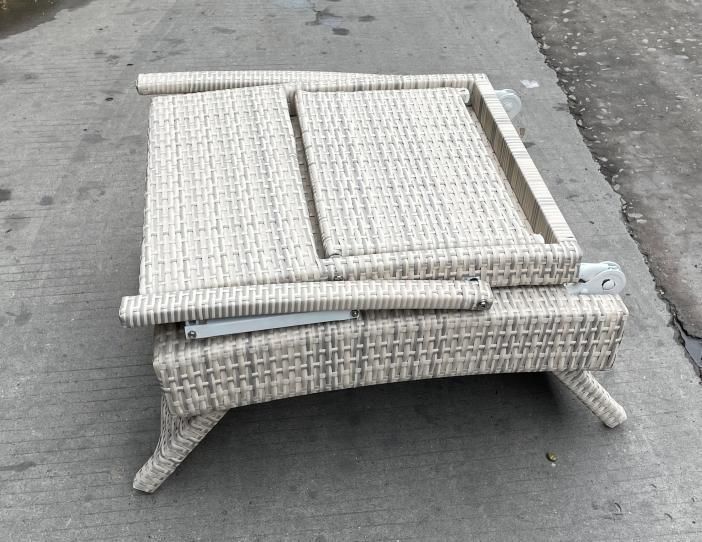 Outdoor Patio Garden Beach Foldable Wicker Rattan Chaise Lounge
