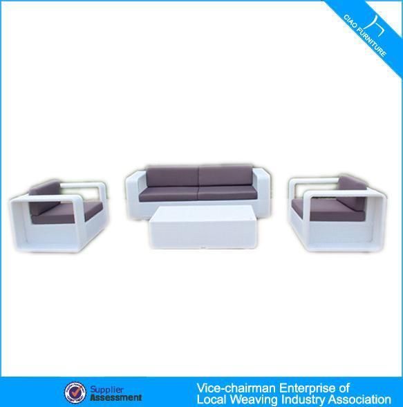 Outdoor Furniture White PE Rattan Sofa CF914