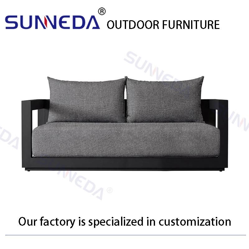 Modern Outdoor Family Sofa with Aluminum End Table